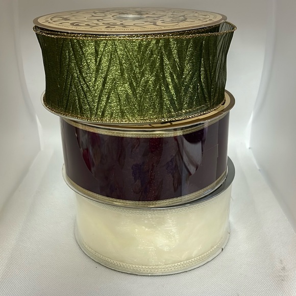 Bundle of 3 Rolls of Wired Ribbon 55 yards Purple / Green / Cream - Picture 2 of 9